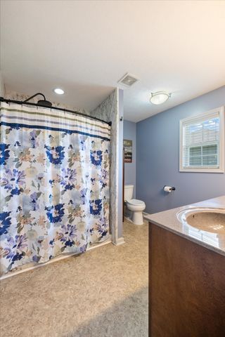 130 Beaver Creek Dr, Portland, TN 37148