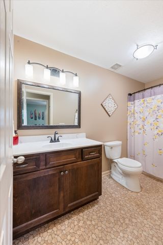 130 Beaver Creek Dr, Portland, TN 37148