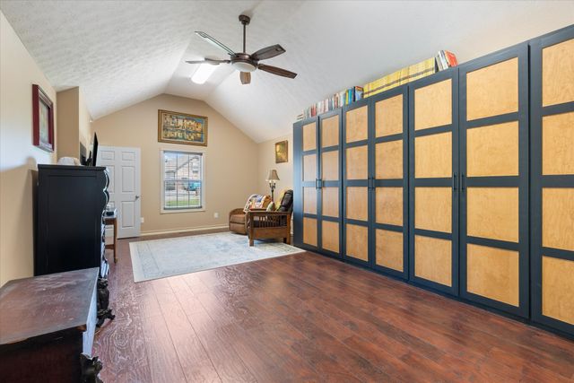 130 Beaver Creek Dr, Portland, TN 37148