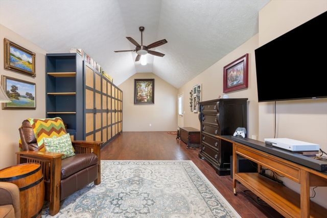 130 Beaver Creek Dr, Portland, TN 37148