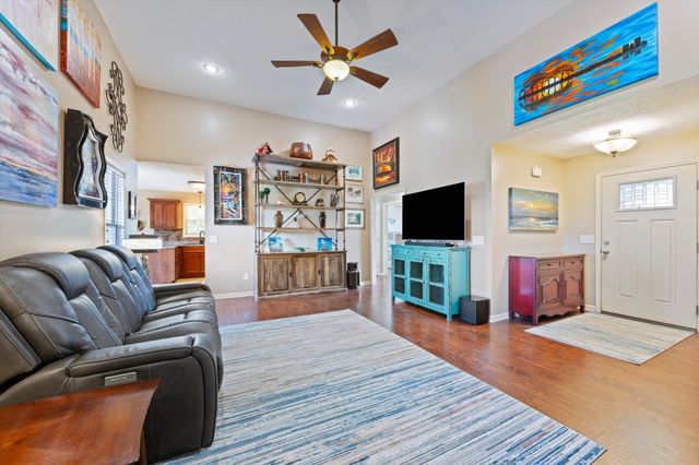 130 Beaver Creek Dr, Portland, TN 37148