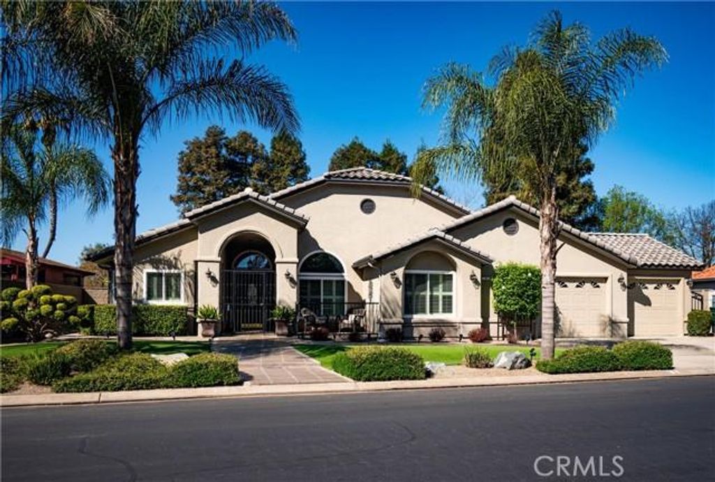 3 West Loop, Madera, CA 93637