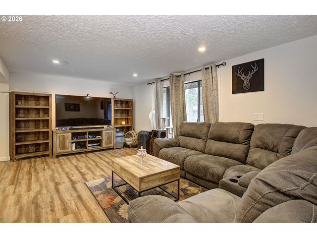 15409 Ne 76TH St, Vancouver, WA 98682