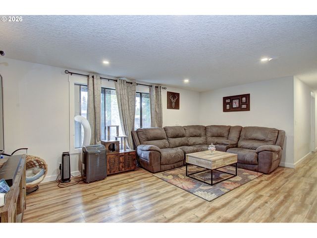 15409 Ne 76TH St, Vancouver, WA 98682