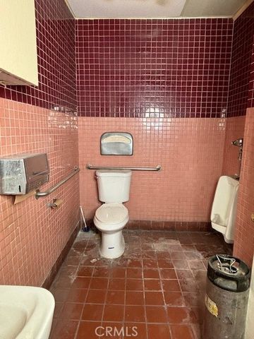 3841 Tweedy, South Gate, CA 90280