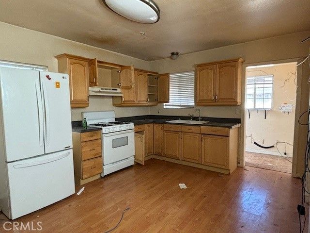 3841 Tweedy, South Gate, CA 90280