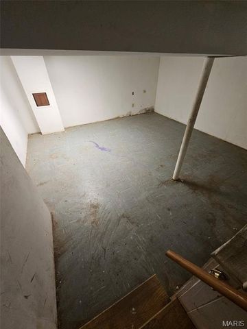 12371 Pinta Drive, St Louis, MO 63138