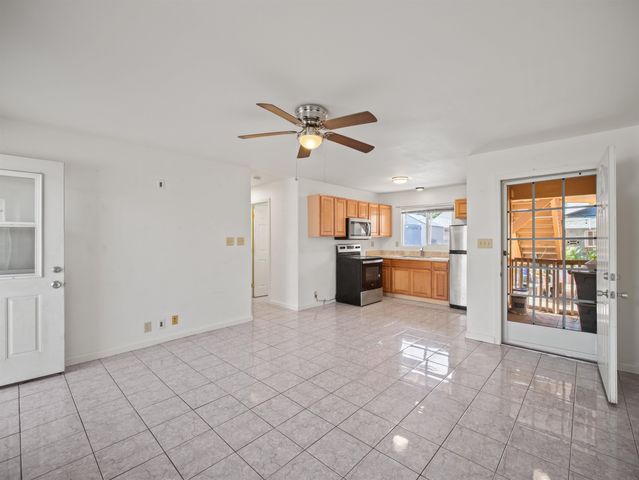 166 Eleu Pl, Kihei, HI 96753