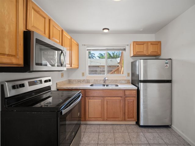 166 Eleu Pl, Kihei, HI 96753