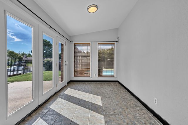 735 Danvers Lane, Mansfield, TX 76063
