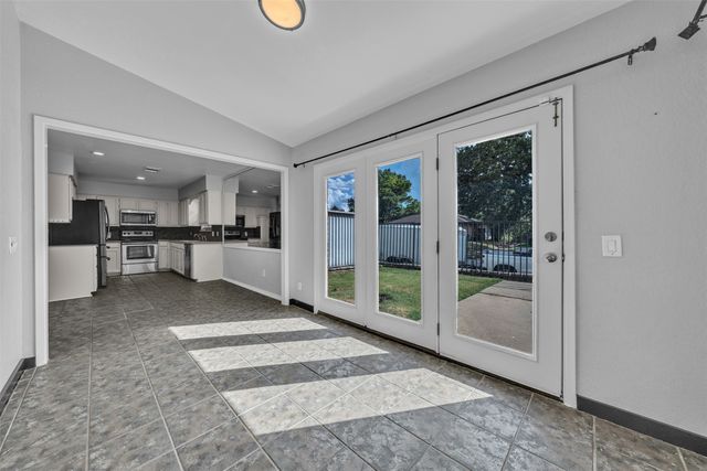 735 Danvers Lane, Mansfield, TX 76063