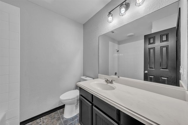 735 Danvers Lane, Mansfield, TX 76063