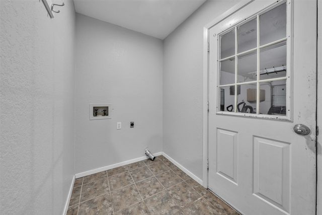 735 Danvers Lane, Mansfield, TX 76063