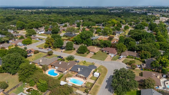 735 Danvers Lane, Mansfield, TX 76063