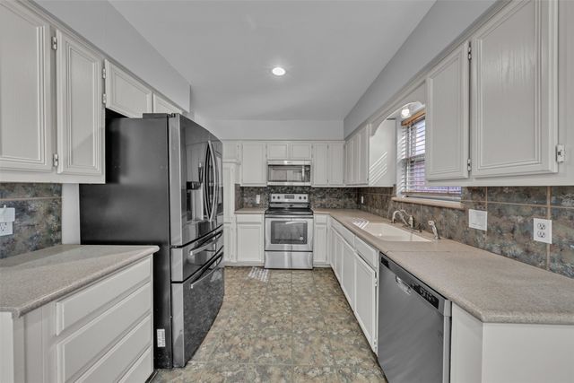 735 Danvers Lane, Mansfield, TX 76063