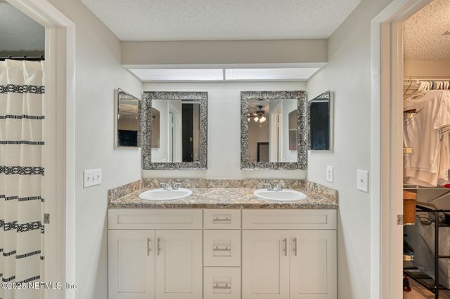 7274 EAGLES PERCH Drive, Jacksonville, FL 32244