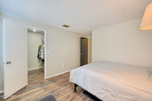 7274 EAGLES PERCH Drive, Jacksonville, FL 32244