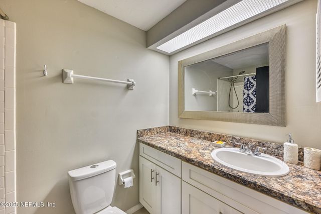 7274 EAGLES PERCH Drive, Jacksonville, FL 32244