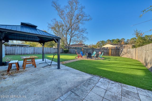 7274 EAGLES PERCH Drive, Jacksonville, FL 32244