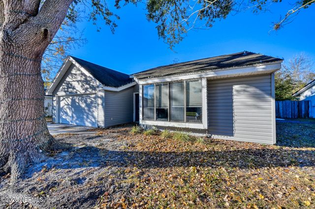 7274 EAGLES PERCH Drive, Jacksonville, FL 32244