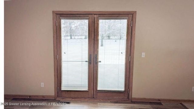 1147 Tamarack Trail, Charlotte, MI 48813