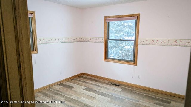 1147 Tamarack Trail, Charlotte, MI 48813