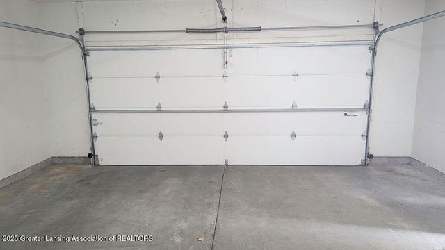 1147 Tamarack Trail, Charlotte, MI 48813