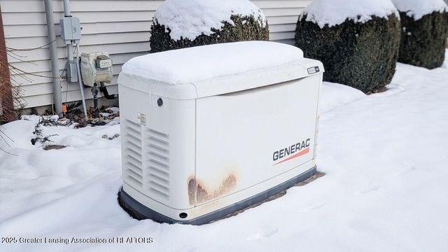 1147 Tamarack Trail, Charlotte, MI 48813