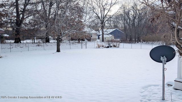 1147 Tamarack Trail, Charlotte, MI 48813