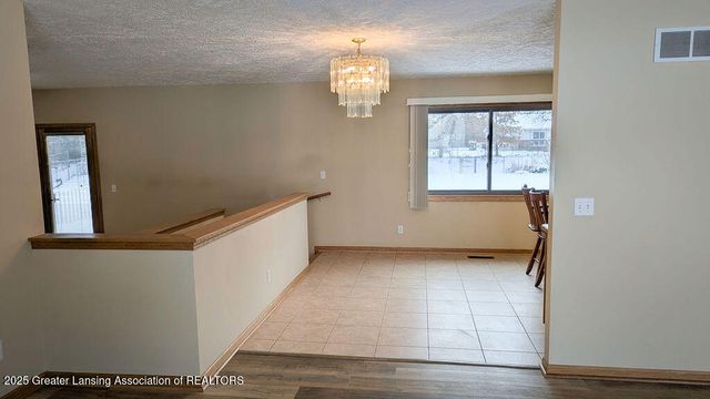 1147 Tamarack Trail, Charlotte, MI 48813