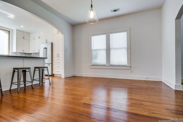 622 W Rosewood Ave, San Antonio, TX 78212