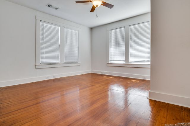 622 W Rosewood Ave, San Antonio, TX 78212