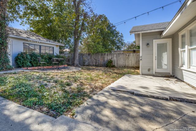 622 W Rosewood Ave, San Antonio, TX 78212