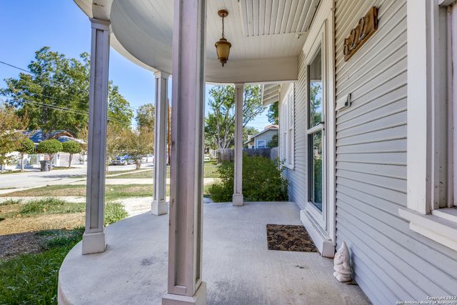 622 W Rosewood Ave, San Antonio, TX 78212