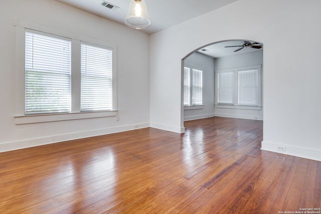 622 W Rosewood Ave, San Antonio, TX 78212