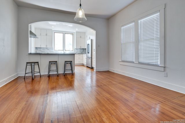 622 W Rosewood Ave, San Antonio, TX 78212