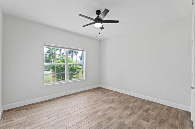 56 W 12th Street A, Riviera Beach, FL 33404