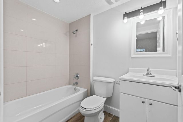 56 W 12th Street A, Riviera Beach, FL 33404