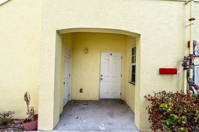 56 W 12th Street A, Riviera Beach, FL 33404