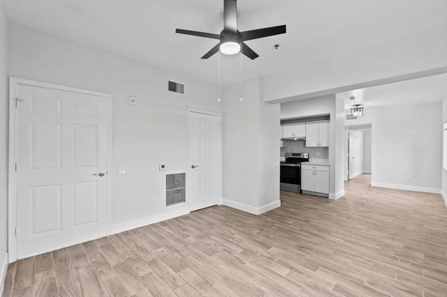 56 W 12th Street A, Riviera Beach, FL 33404