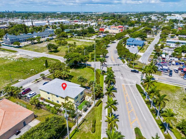 56 W 12th Street A, Riviera Beach, FL 33404