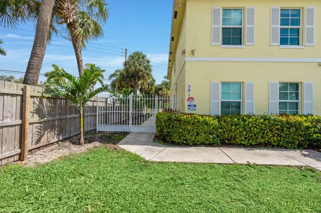 56 W 12th Street A, Riviera Beach, FL 33404