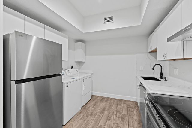 56 W 12th Street A, Riviera Beach, FL 33404