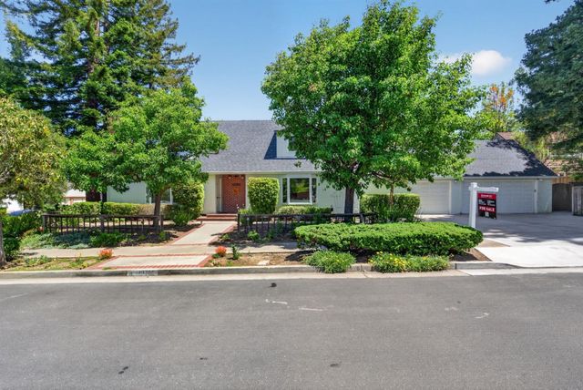 10380 Lockwood Drive, Cupertino, CA 95014