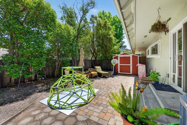 10380 Lockwood Drive, Cupertino, CA 95014