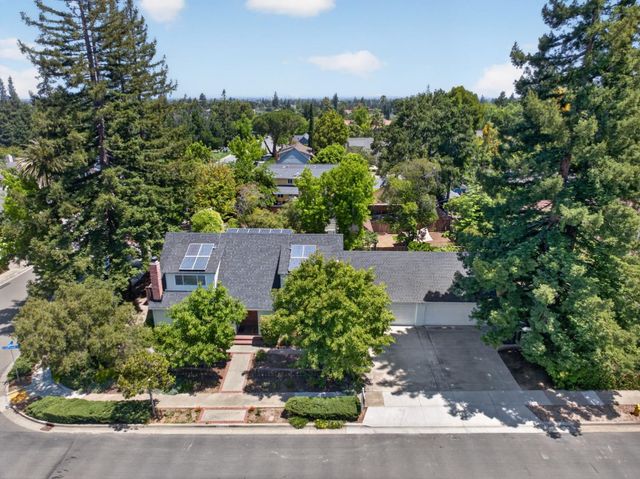 10380 Lockwood Drive, Cupertino, CA 95014