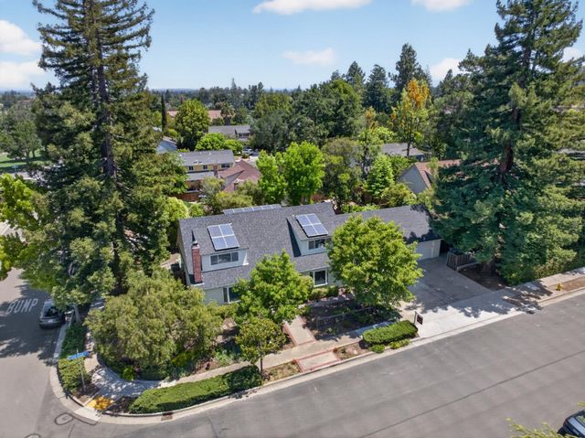 10380 Lockwood Drive, Cupertino, CA 95014