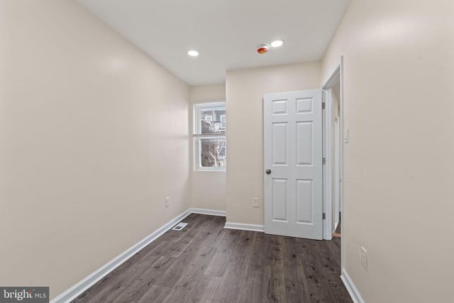 1840 N TAYLOR ST, Philadelphia, PA 19121