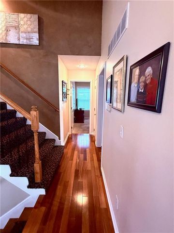 802 Redbud Drive, Paola, KS 66071