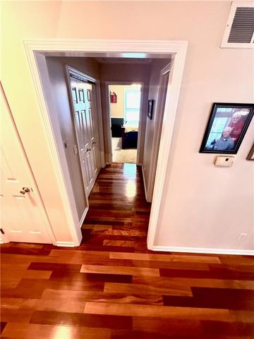 802 Redbud Drive, Paola, KS 66071